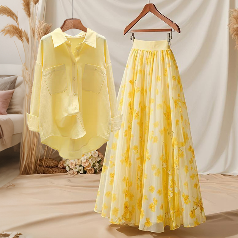 Midi Skirt Floral - Conjunto de Dos Piezas: Camisa Amarilla
